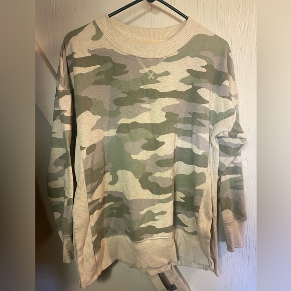Aerie camo casual ladies small activewear sweatshirt top banded cuffs - Picture 4 of 6